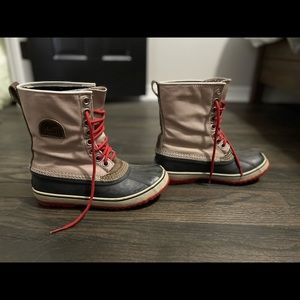 Sorel Waterproof Boot. Size 7.5